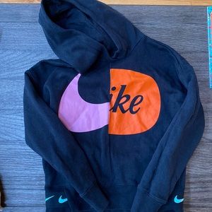 Girls Nike sweatshirt